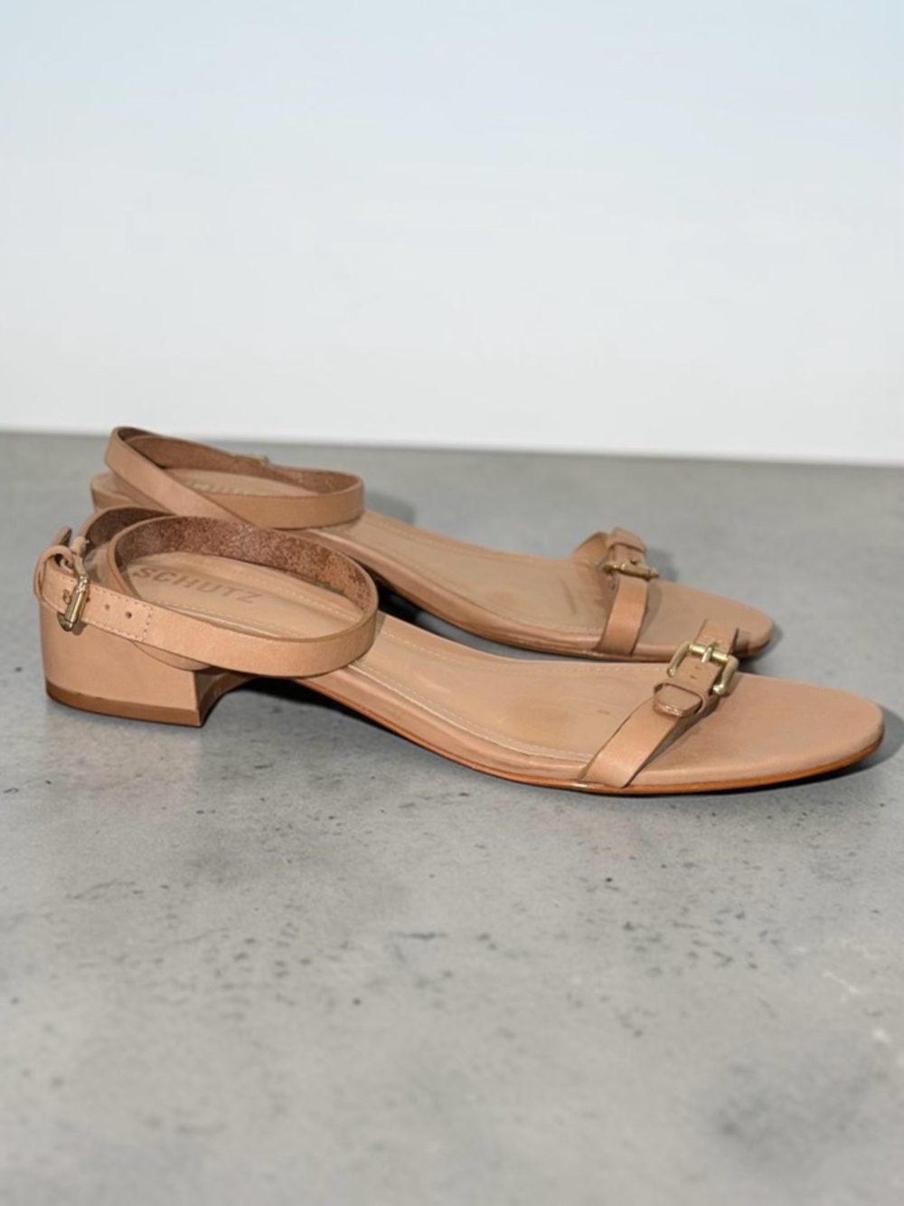 SCHUTZ Aurora Tan Leather Block Heel Sandals with Gold Buckle Size 9.5 - Picture 7 of 7